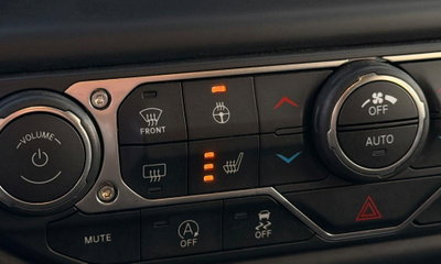 Jeep Wrangler Unlimited 2.2 Mjt II Sahara (12)