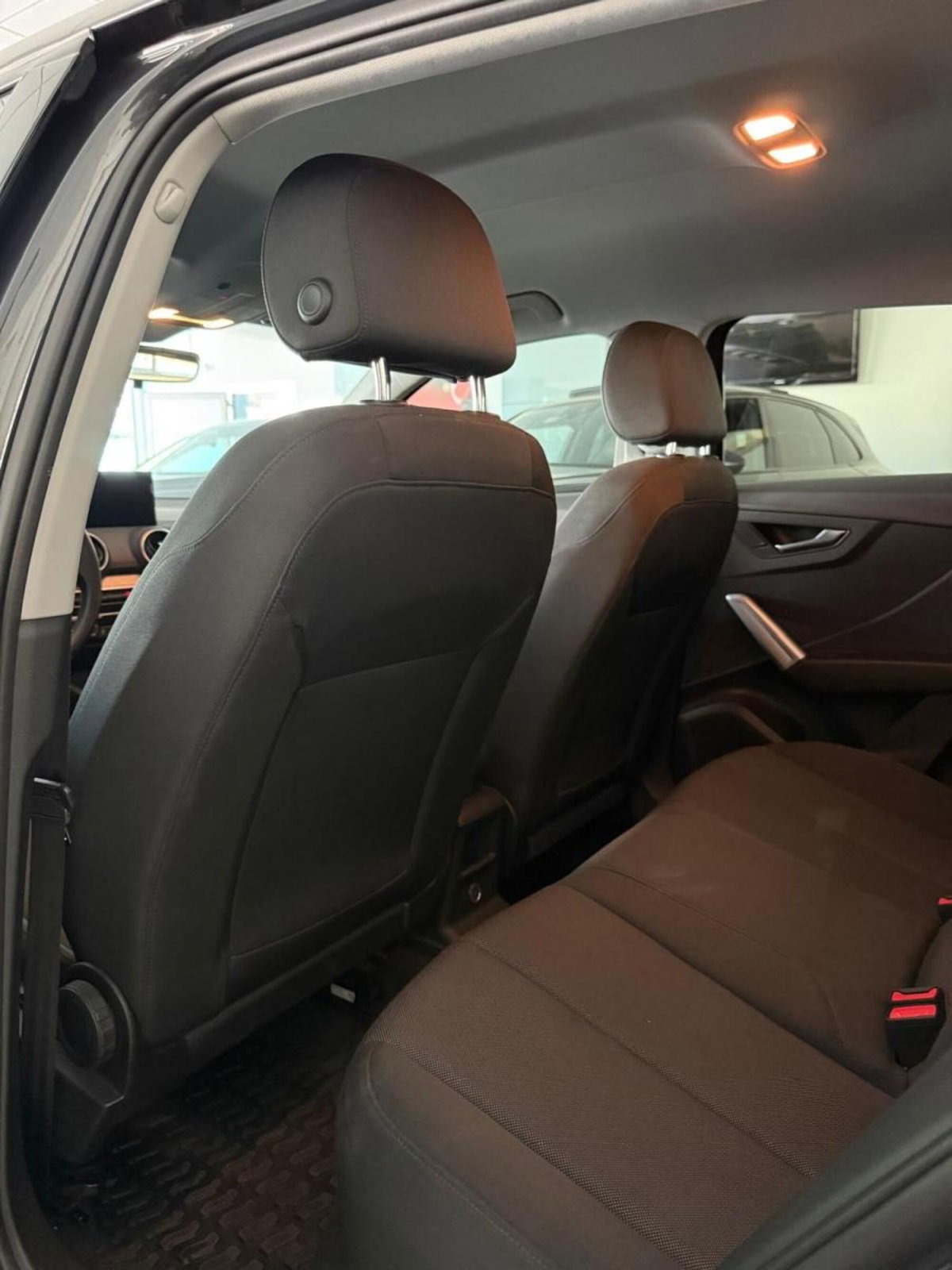 Audi Q2 Q2 30 TDI S tronic Identity Black (14)