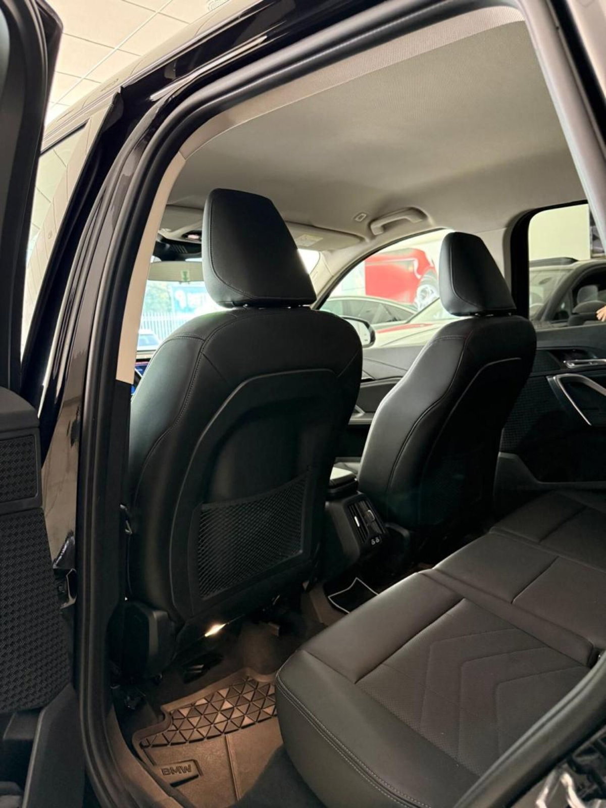 BMW X1 sDrive 18d xLine (18)