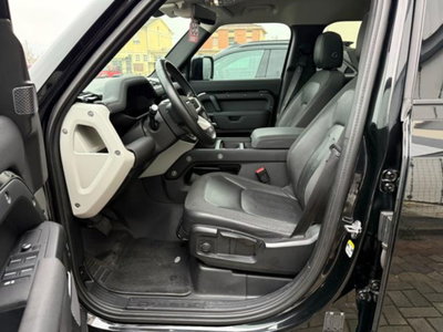 Land Rover Defender 110 3.0D I6 200 CV AWD Auto S (7)