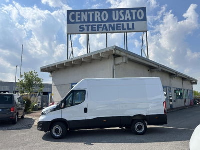 Iveco Daily Telaio 35S14 2.3 HPT PLM Cabinato usata