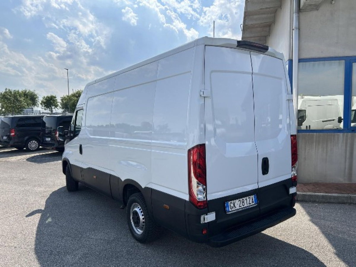 Iveco Daily Telaio 35S14 2.3 HPT PLM Cabinato (10)