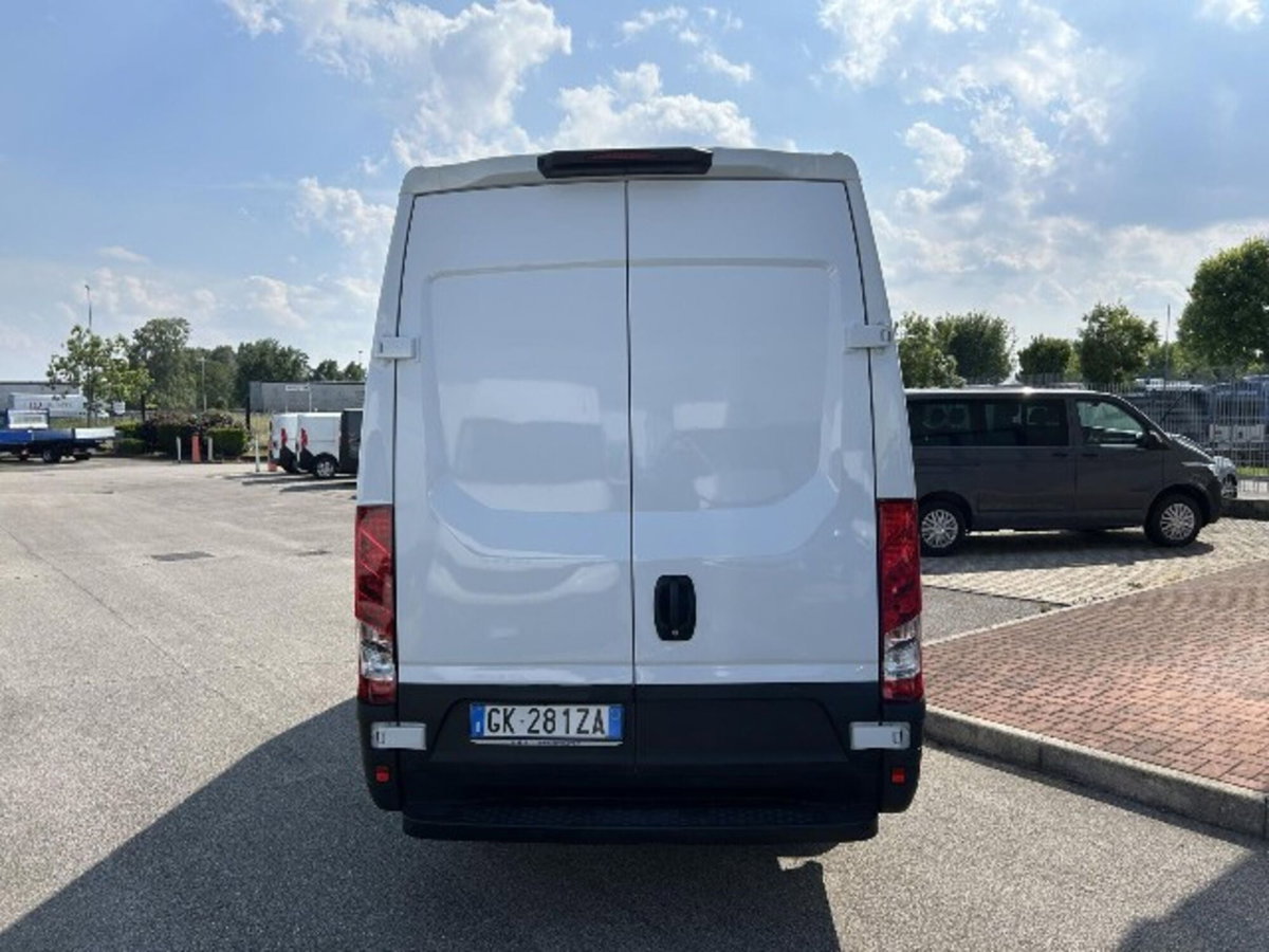 Iveco Daily Telaio 35S14 2.3 HPT PLM Cabinato (8)