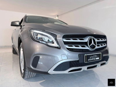 Mercedes-Benz GLA SUV 180 d Premium (3)