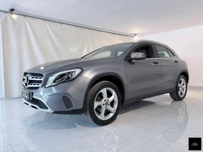 Mercedes-Benz GLA SUV 180 d Premium (4)
