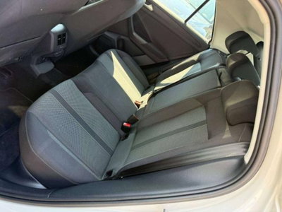 Volkswagen T-Roc 1.5 tsi Life dsg (11)