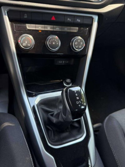 Volkswagen T-Roc 1.5 tsi Life dsg (9)