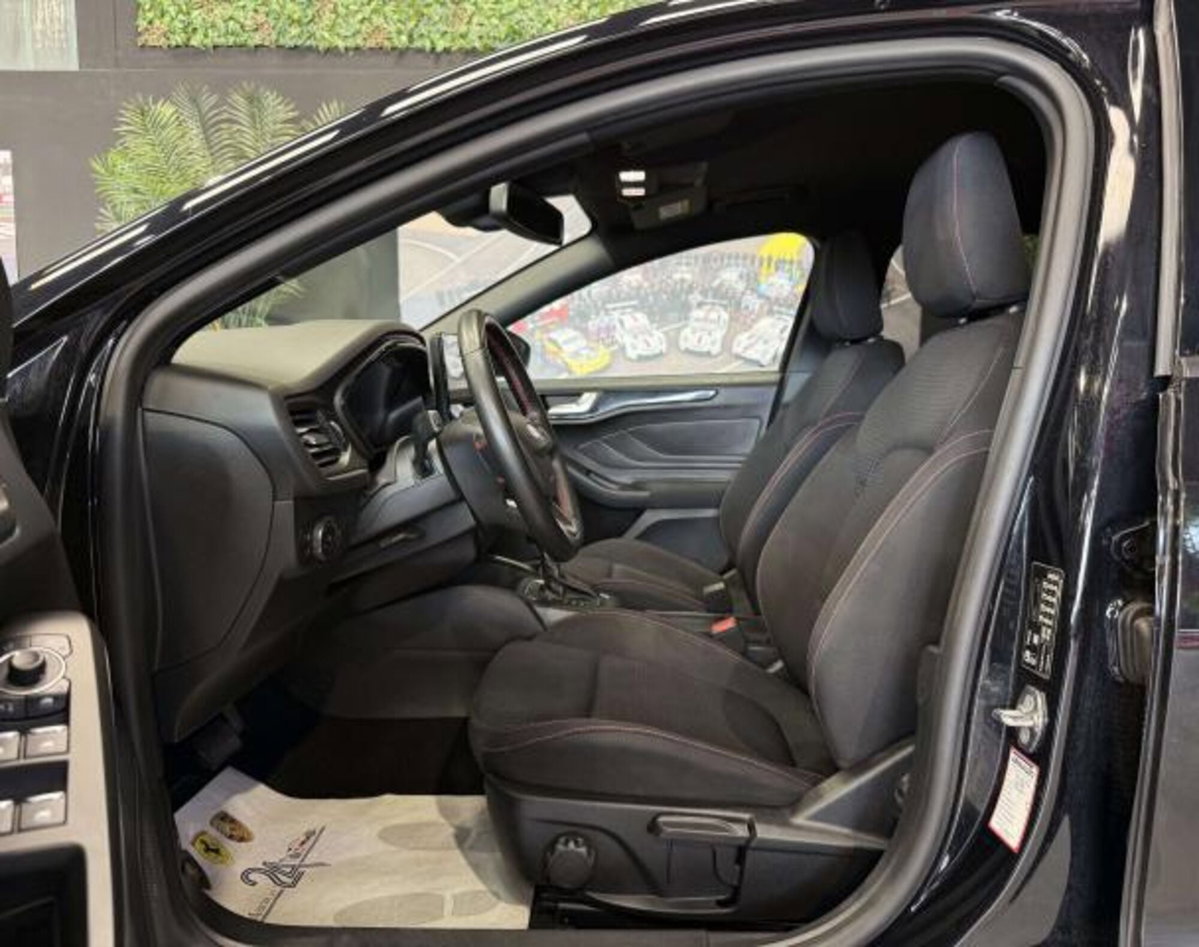 Ford Focus Station Wagon 1.0t ecoboost h ST-Line X 155cv powershift (9)