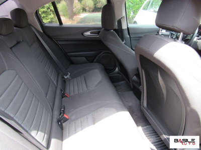 Alfa Romeo Giulia 2.2 Turbodiesel 136 CV AT8 Business (10)