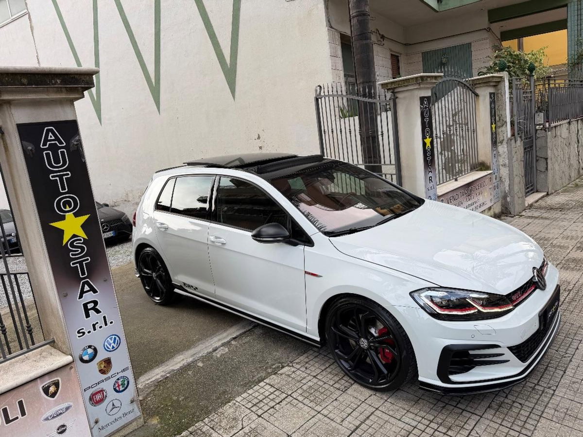 Volkswagen Golf GTI 2.0 TSI TCR DSG 5p. BlueMotion Technology (4)