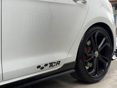 Volkswagen Golf GTI 2.0 TSI TCR DSG 5p. BlueMotion Technology (9)