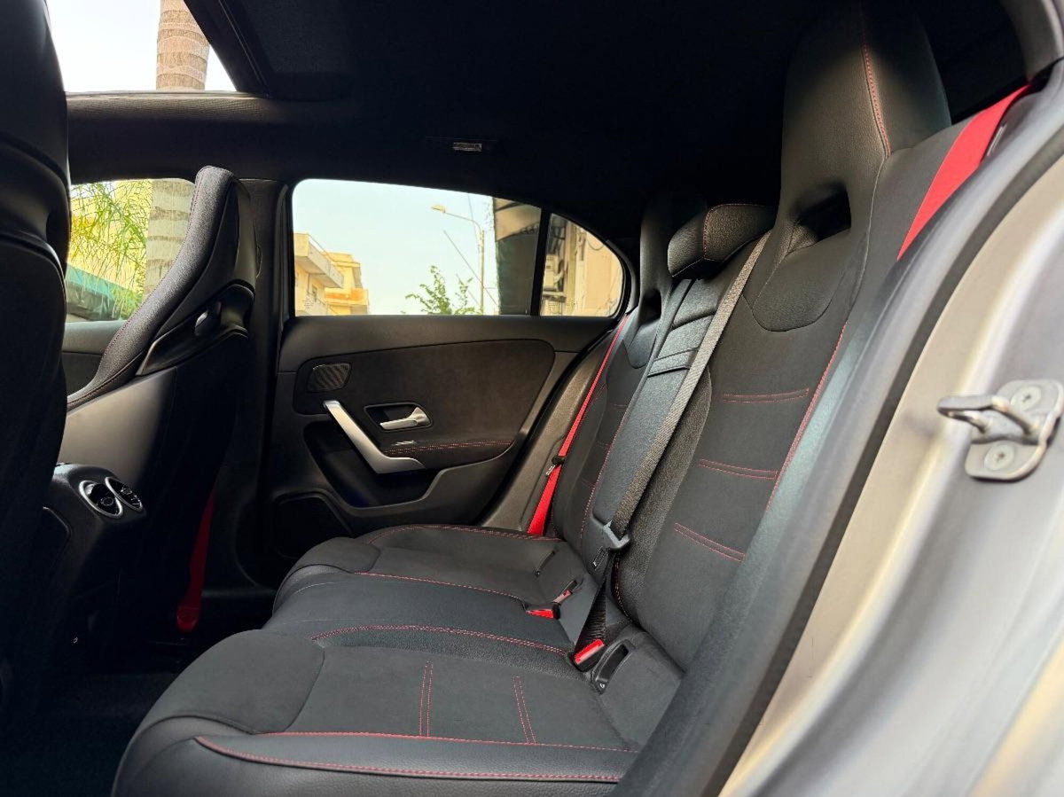 Mercedes-Benz Classe A 35 AMG 4Matic (18)