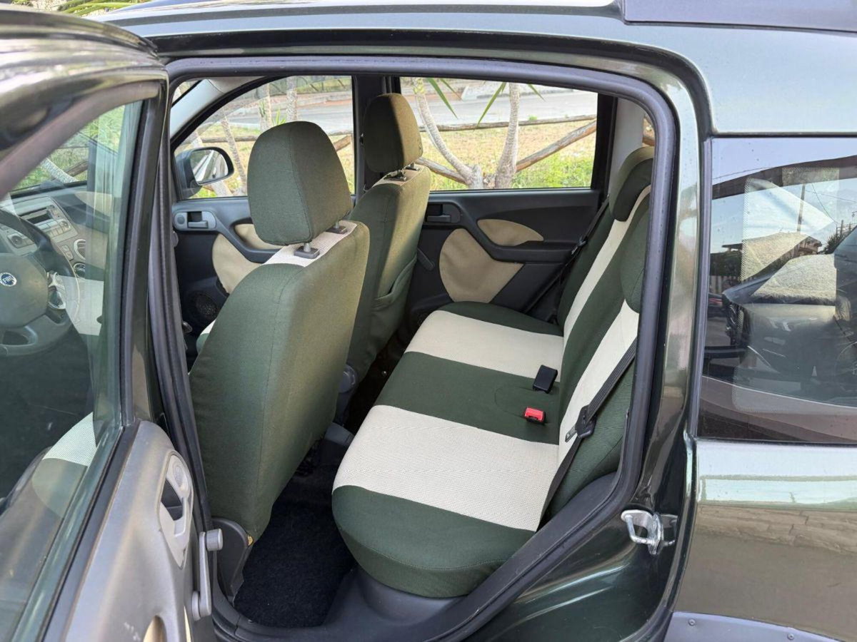 Fiat Panda 1.3 MJT 16V DPF 4x4 Cross (7)