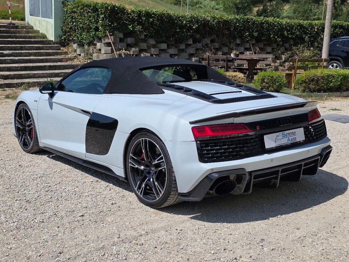 Audi R8 Cabrio Spyder 5.2 V10 Performance quattro 620cv s tronic (12)