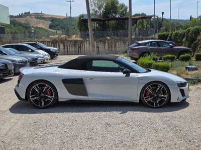 Audi R8 Cabrio Spyder 5.2 V10 Performance quattro 620cv s tronic (18)
