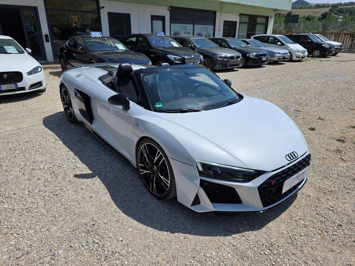 Audi R8 Cabrio Spyder 5.2 V10 Performance quattro 620cv s tronic (19)