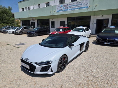 Audi R8 Cabrio Spyder 5.2 V10 Performance quattro 620cv s tronic (4)