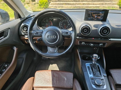 Audi A3 Sportback 2.0 TDI S tronic Attraction (15)