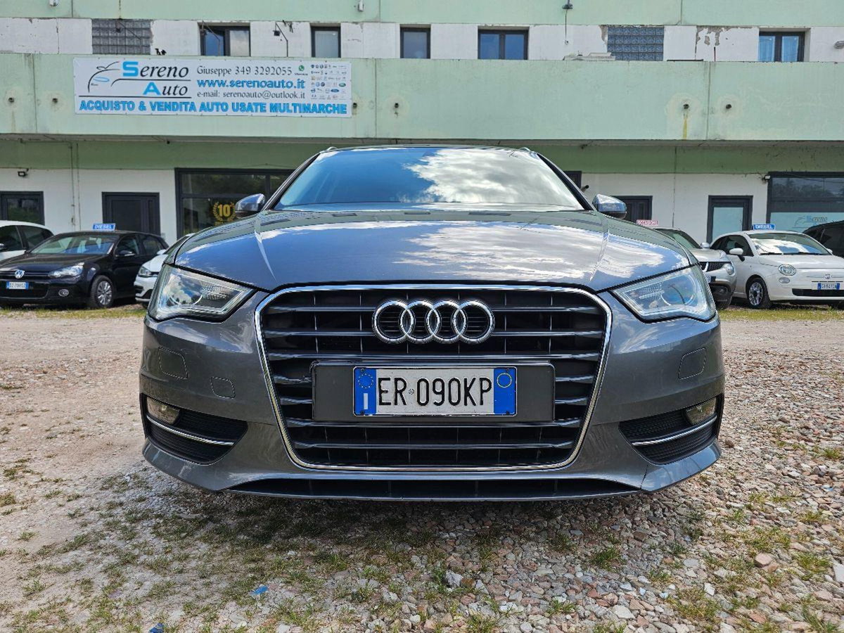 Audi A3 Sportback 2.0 TDI S tronic Attraction (2)