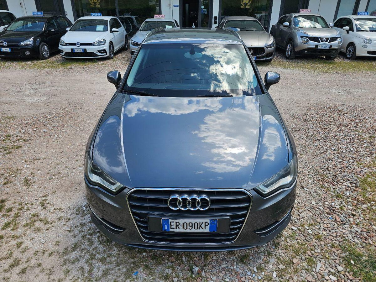 Audi A3 Sportback 2.0 TDI S tronic Attraction (3)