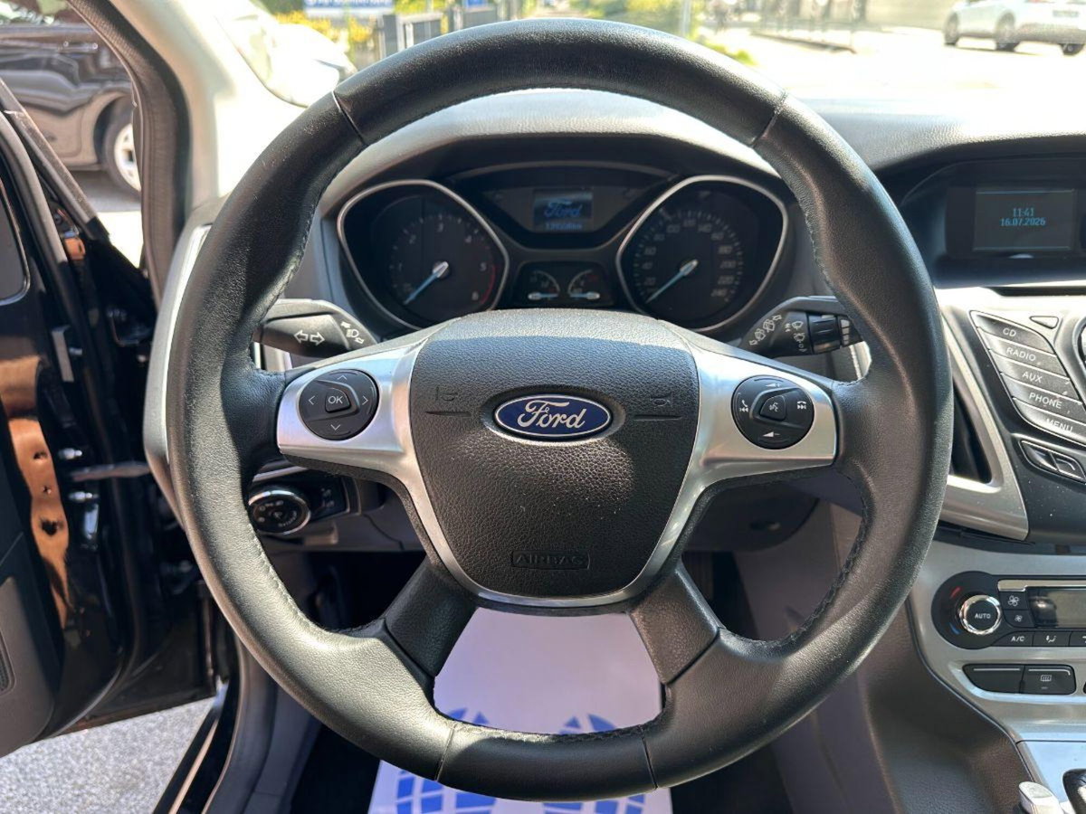 Ford Focus Station Wagon 1.6 TDCi 115 CV SW Individual (13)