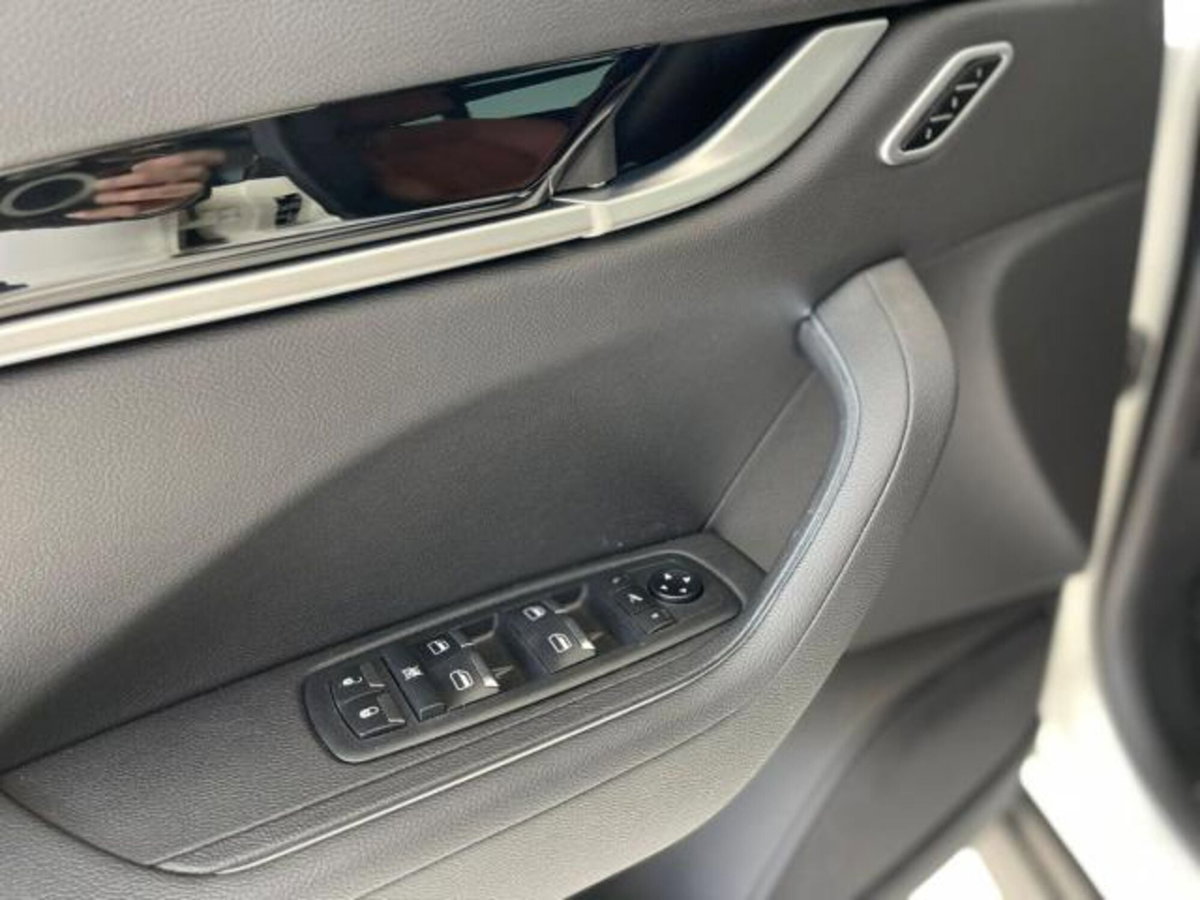 Maserati Levante Levante MHEV 330 CV AWD Executive (15)