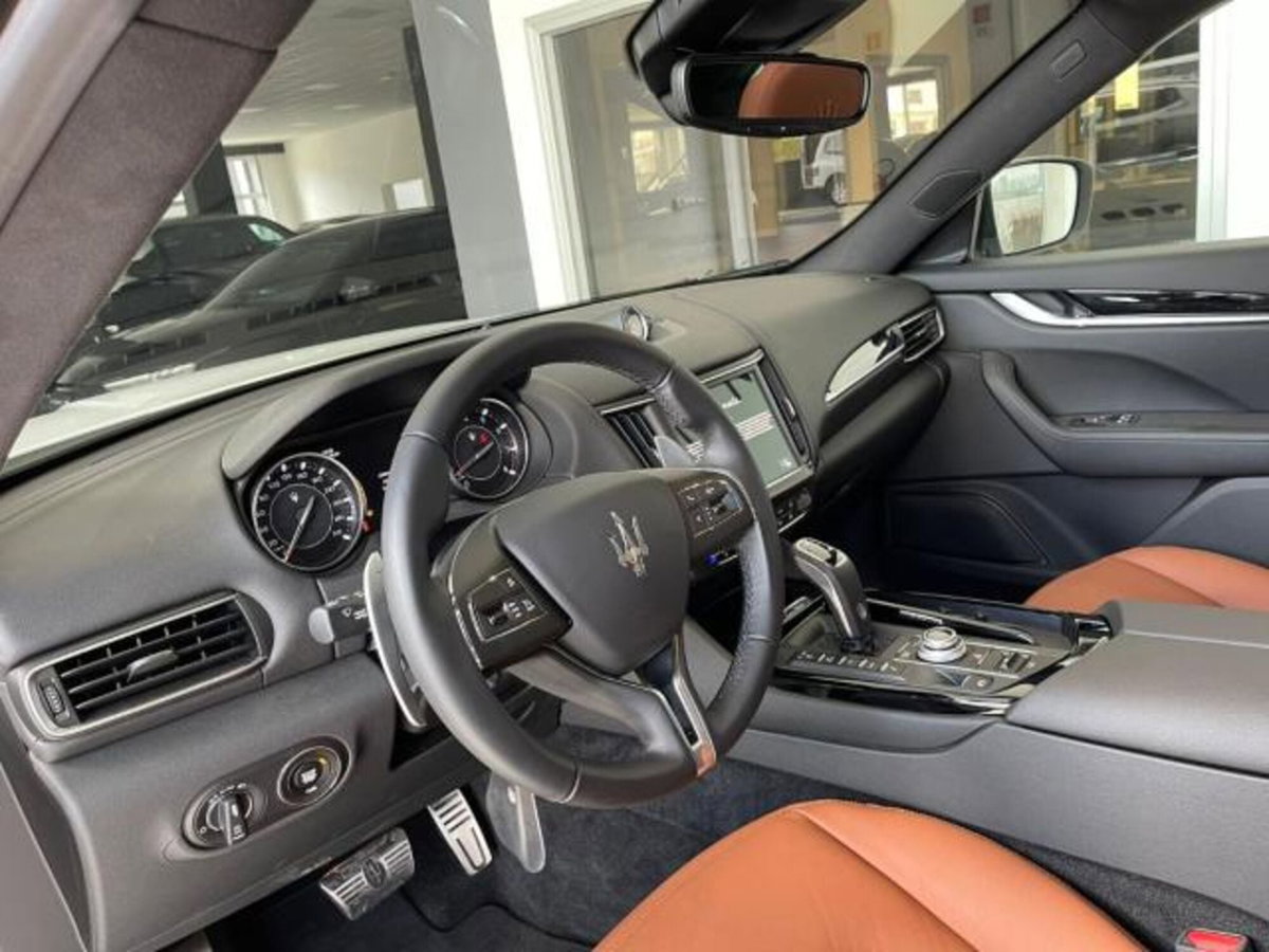 Maserati Levante Levante MHEV 330 CV AWD Executive (16)