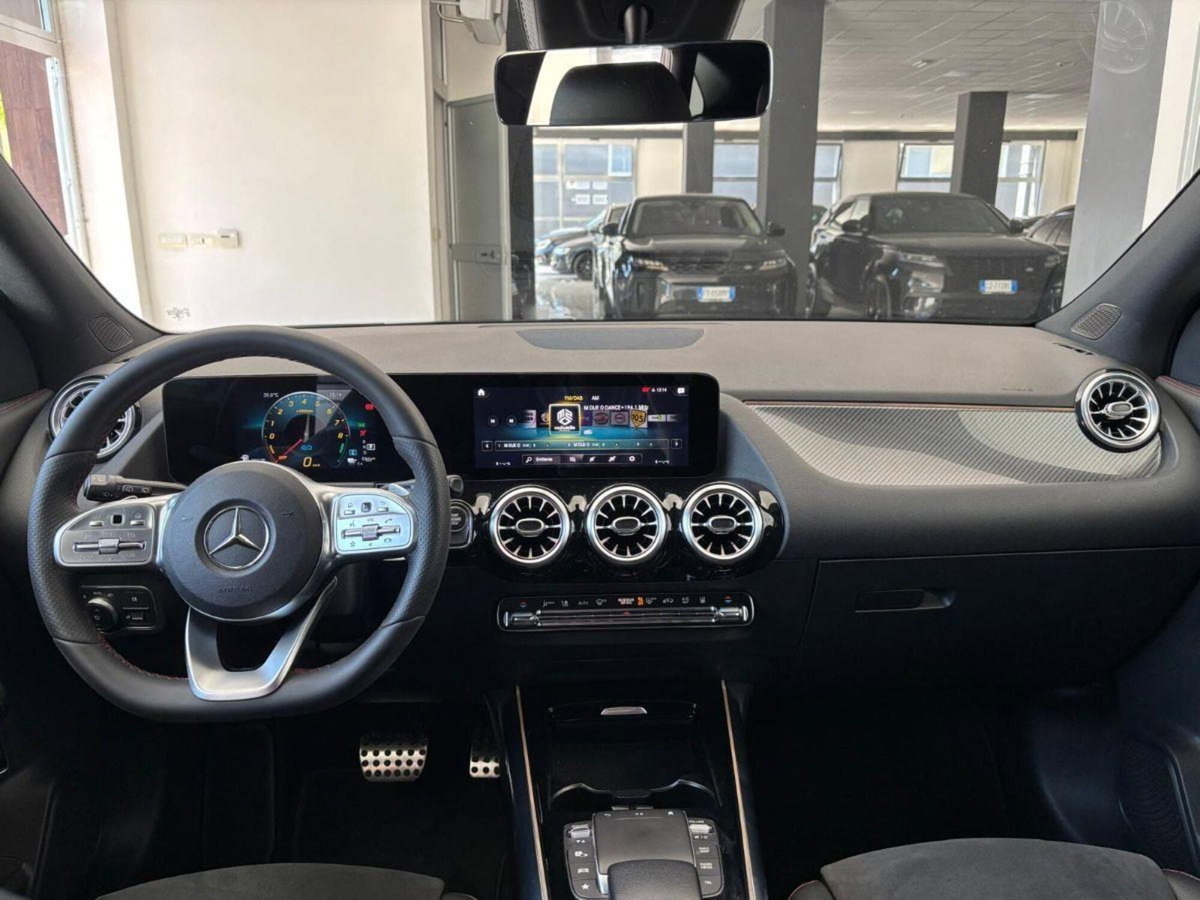 Mercedes-Benz GLA SUV 250 e EQ-Power Automatic Premium (13)
