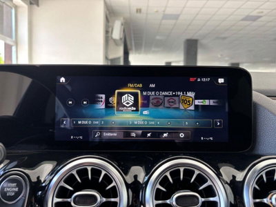 Mercedes-Benz GLA SUV 250 e EQ-Power Automatic Premium (17)
