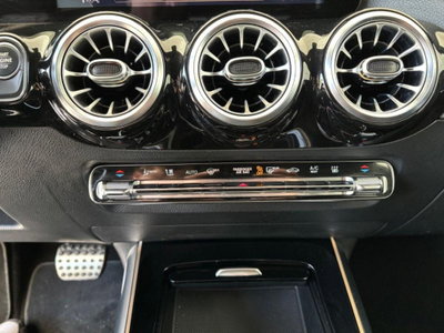 Mercedes-Benz GLA SUV 250 e EQ-Power Automatic Premium (18)