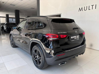 Mercedes-Benz GLA SUV 250 e EQ-Power Automatic Premium (2)