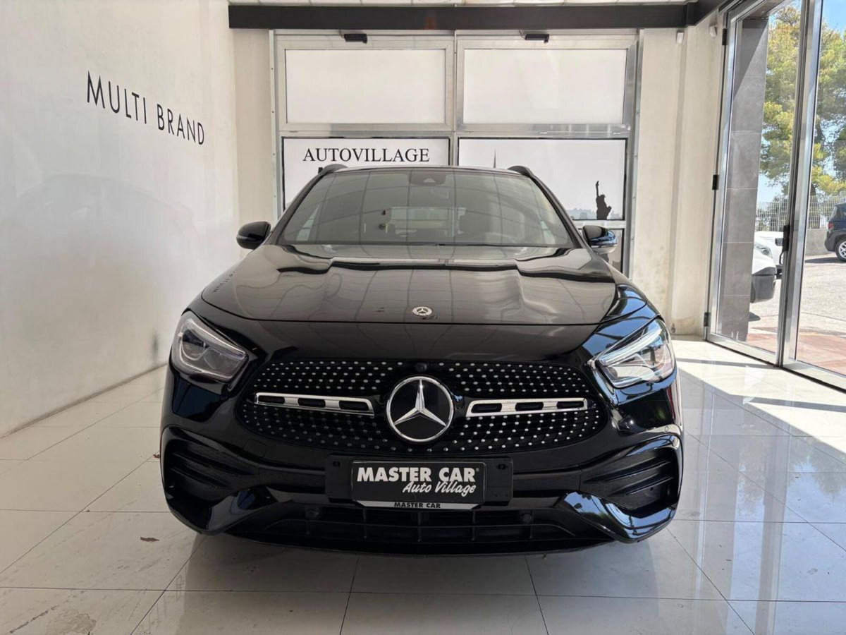 Mercedes-Benz GLA SUV 250 e EQ-Power Automatic Premium (5)