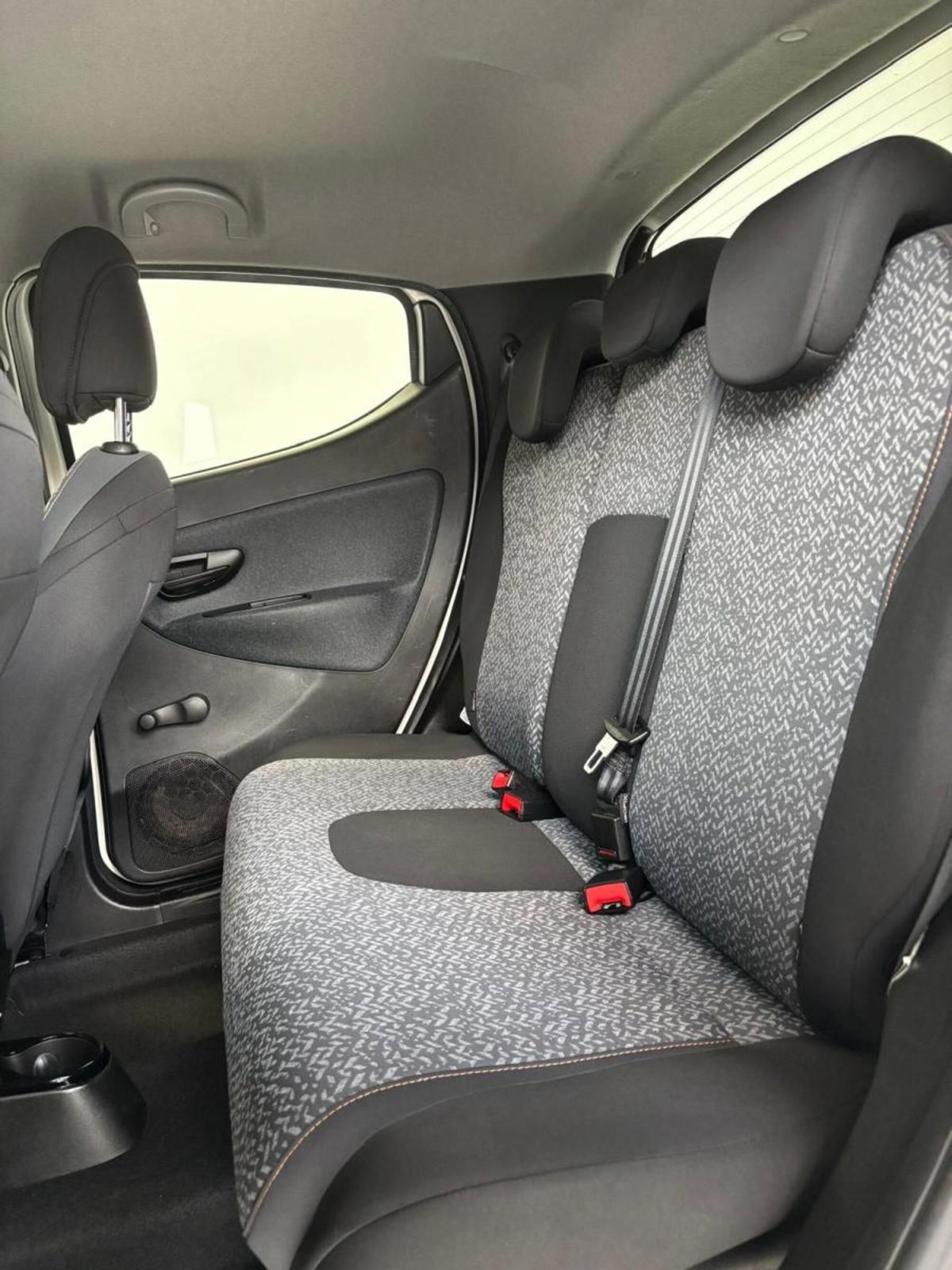 Lancia Ypsilon 1.2 69 CV 5 porte Elefantino Blu (16)