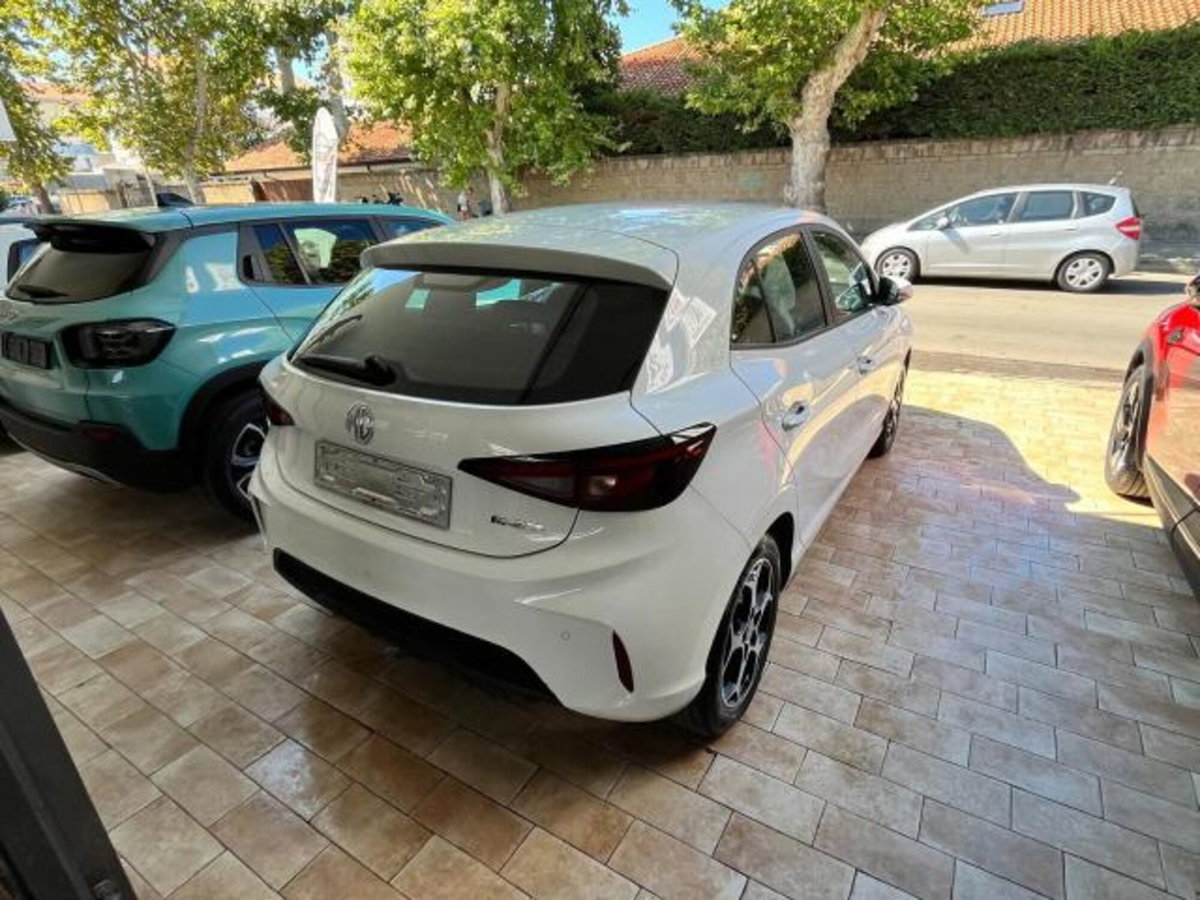 Mg MG3 1.5 Standard (3)