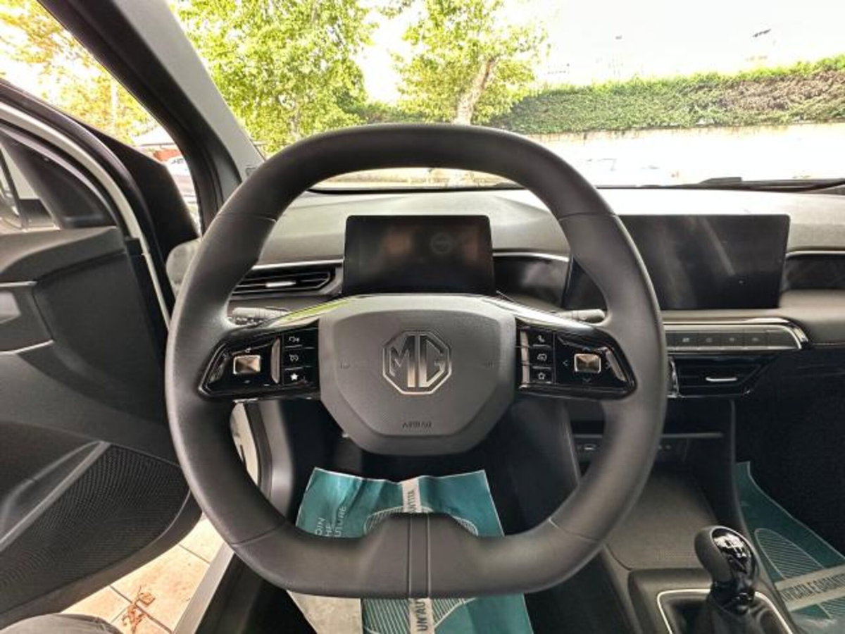 Mg MG3 1.5 Standard (6)