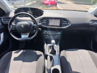 Peugeot 308 PureTech Turbo 130 S&S Allure Pack (15)