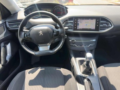 Peugeot 308 PureTech Turbo 130 S&S Allure Pack (16)