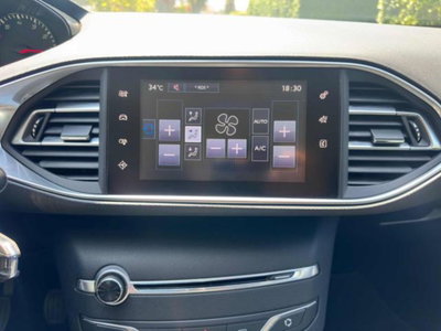Peugeot 308 PureTech Turbo 130 S&S Allure Pack (19)