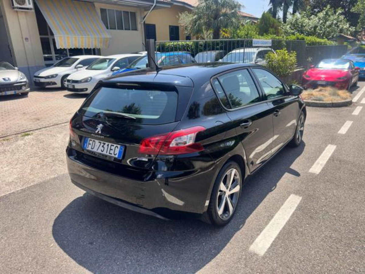 Peugeot 308 PureTech Turbo 130 S&S Allure Pack (4)