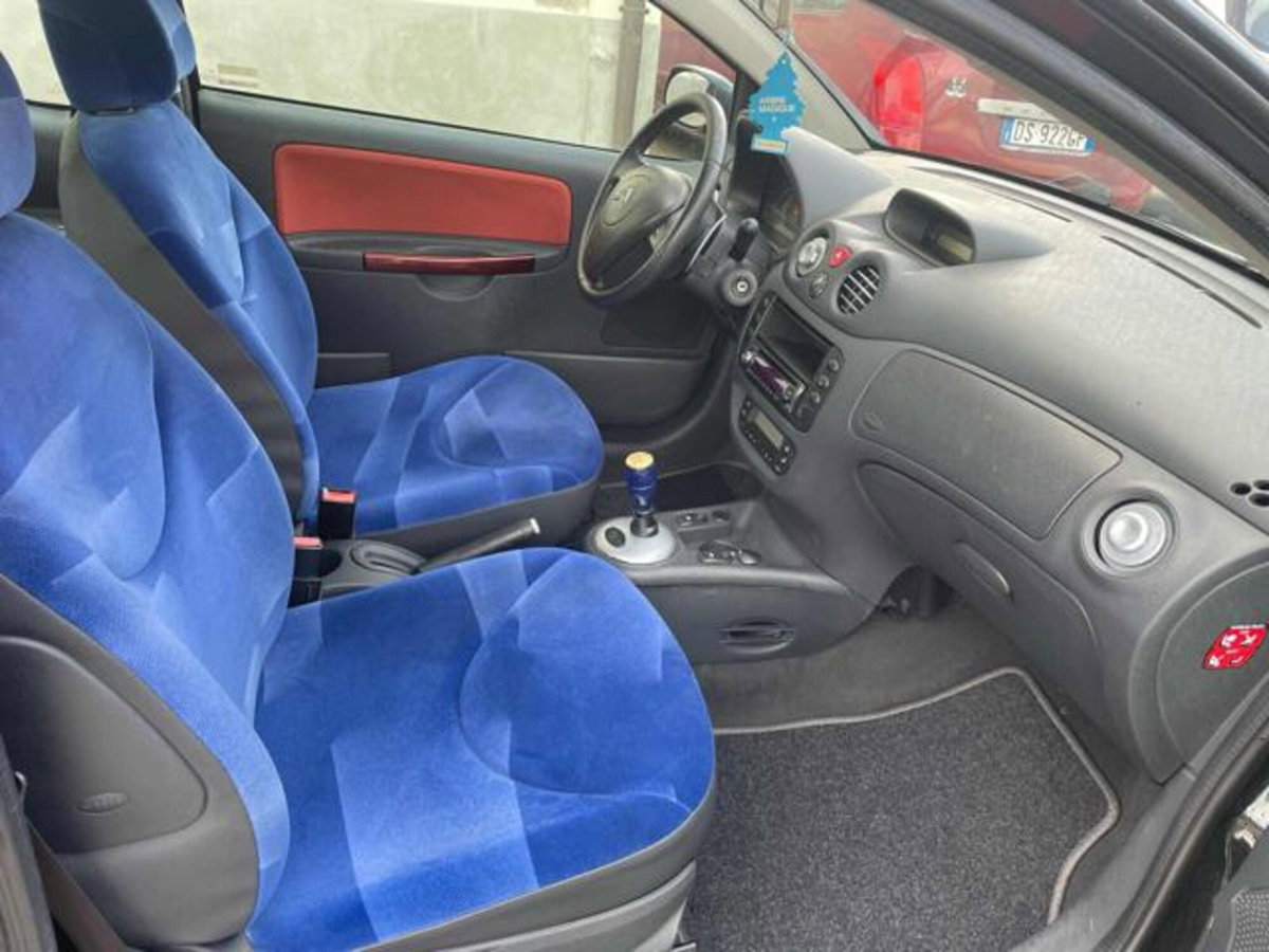 Citroen C2 09 1.4 Elegance (9)
