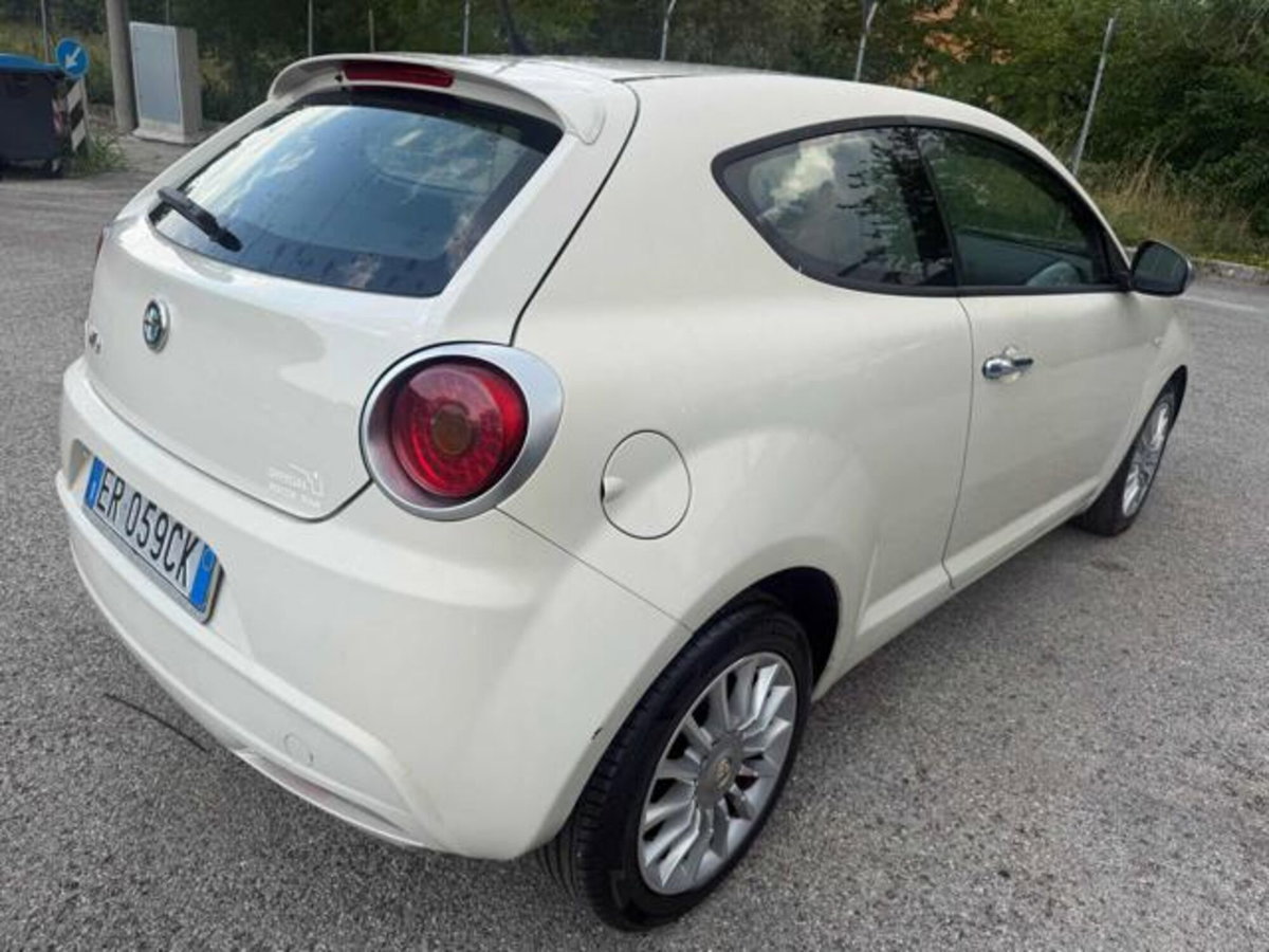 Alfa Romeo MiTo 1.3 JTDm 85 CV S&S Progression (14)