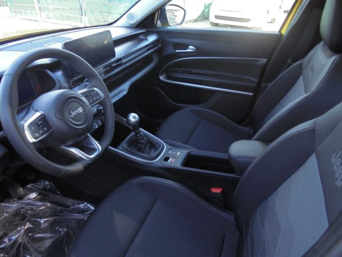 Jeep Avenger 1.2 turbo Altitude fwd 100cv (13)