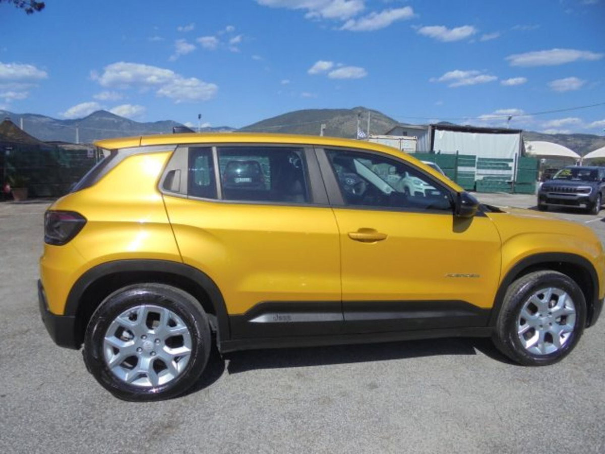 Jeep Avenger 1.2 turbo Altitude fwd 100cv (8)
