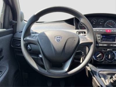 Lancia Ypsilon 1.0 FireFly 5 porte S&S Hybrid Ecochic Silver (13)
