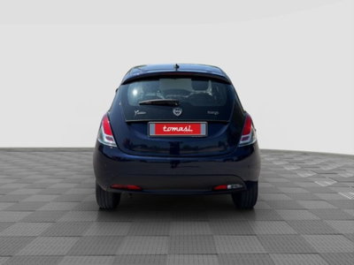 Lancia Ypsilon 1.0 FireFly 5 porte S&S Hybrid Ecochic Silver (4)