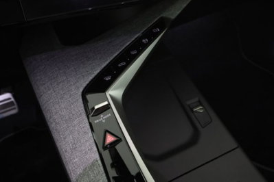 Peugeot 5008 1.2 hybrid GT 145cv 5p.ti e-dcs6 (14)