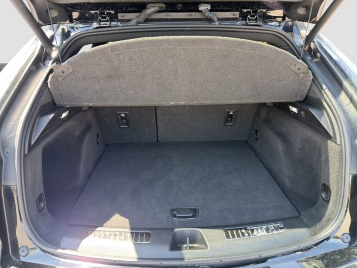 Cadillac XT4 XT4 350 TD AWD Sport (14)