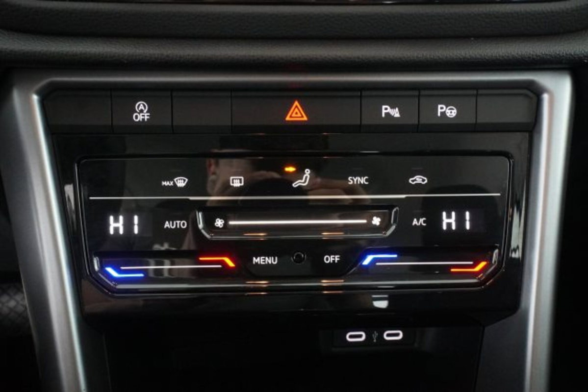 Volkswagen T-Roc 2.0 tdi Life 150cv dsg (12)