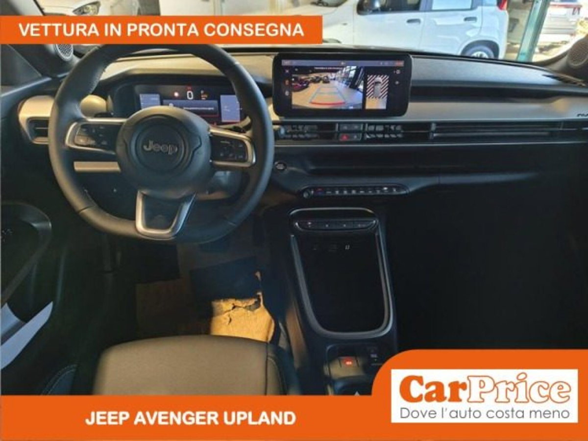 Jeep Avenger 1.2 turbo e-hybrid mhev Upland 4xe 145cv edct6 (9)