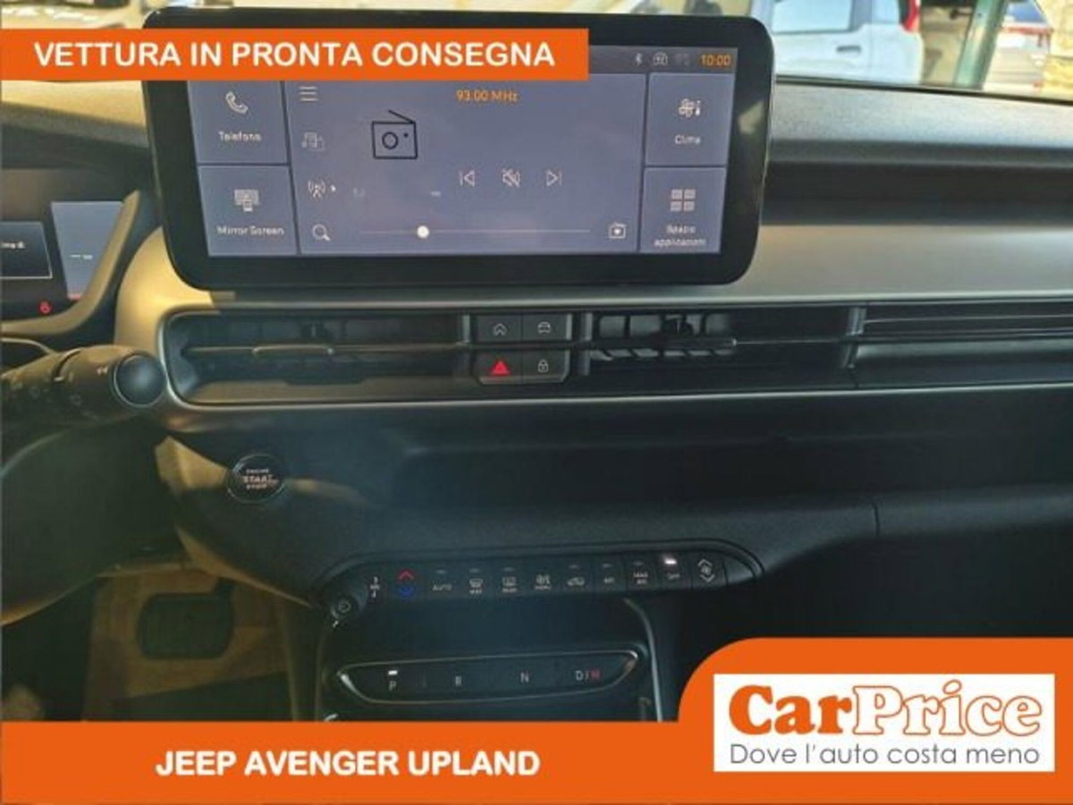 Jeep Avenger 1.2 turbo e-hybrid mhev Upland 4xe 145cv edct6 (11)